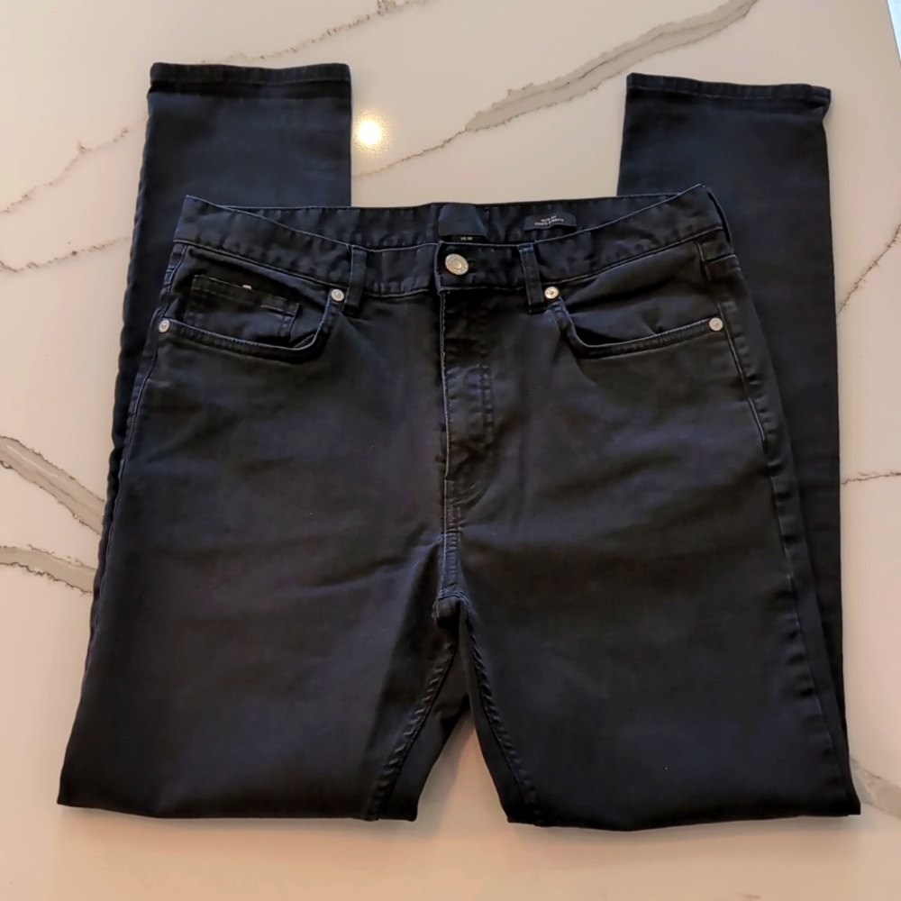 H&M five pocket men's jeans slim fit black size 30 EUC